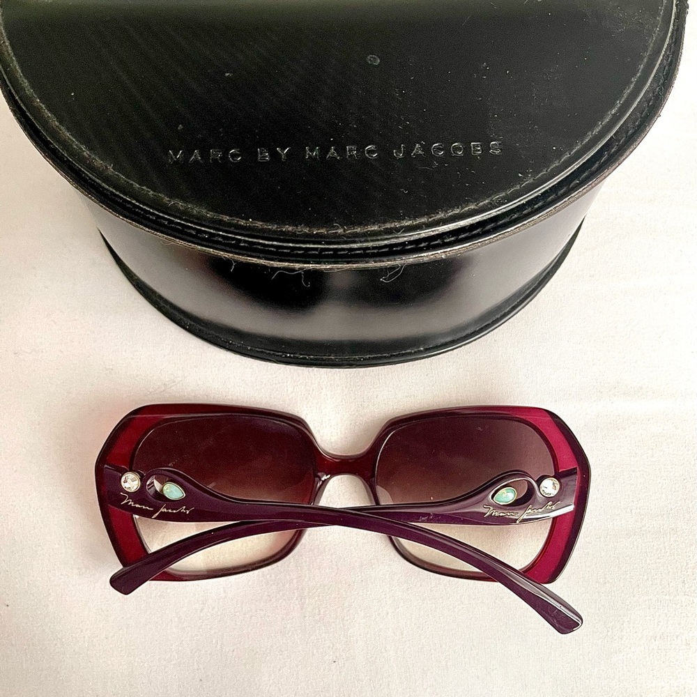 Rare, Rich burgundy color Marc Jacobs sunglasses. Gradient lens, jewel stones.